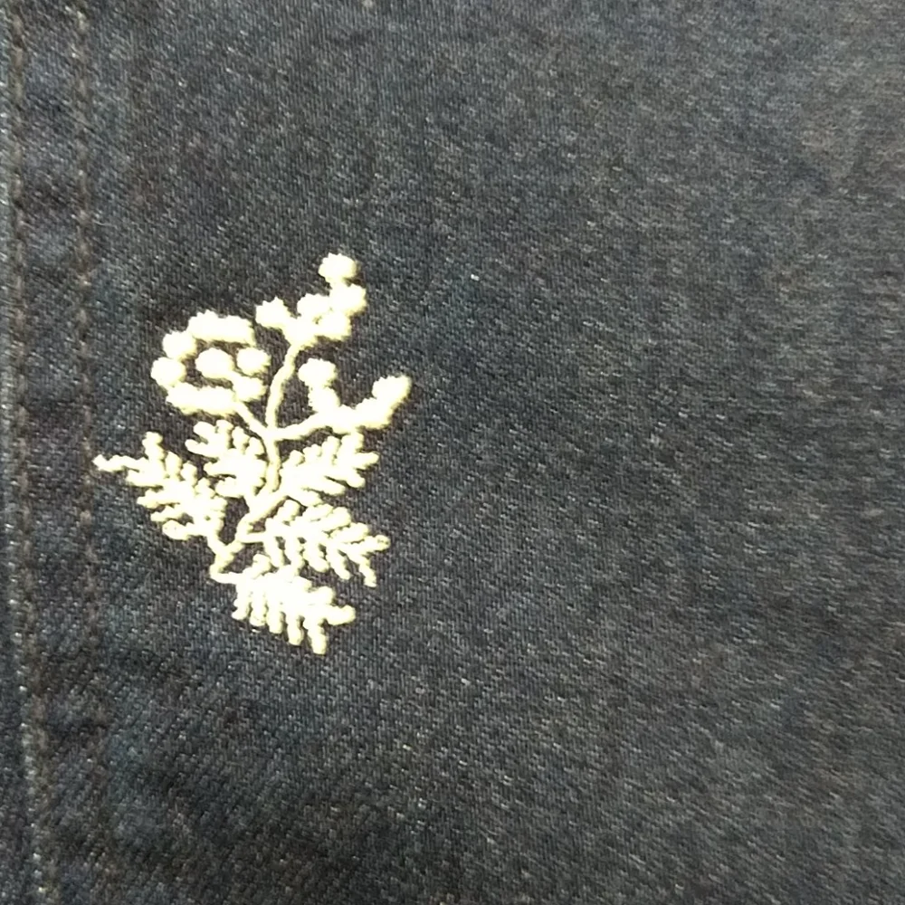 Stella McCartney Embroidered Denim Shorts - Picture 6 of 6